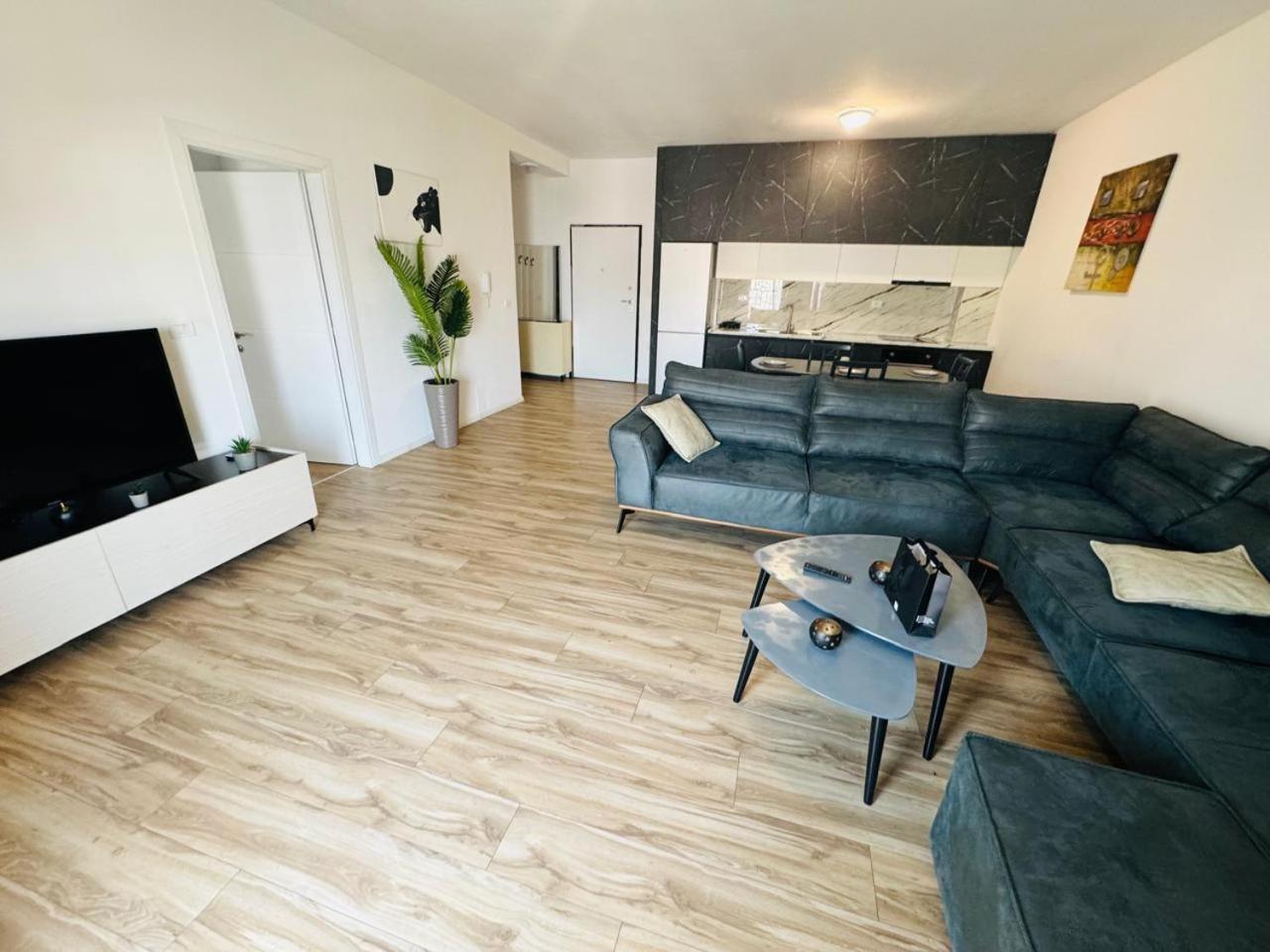 Apartamente Тирана Екстер'єр фото